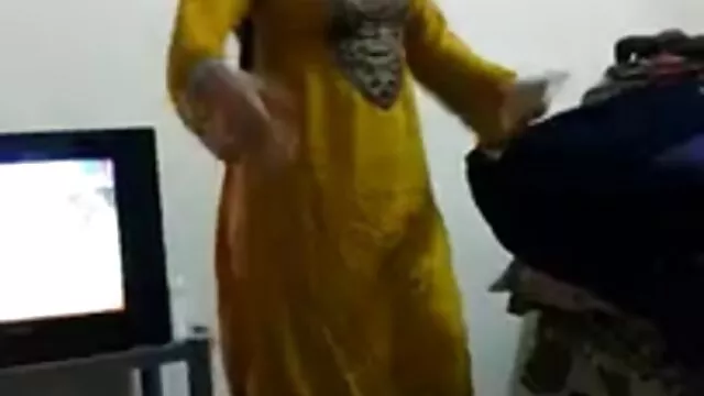 بلند و باریک دانشجو دسته چشمگیر سکس های اچ دی فالوس