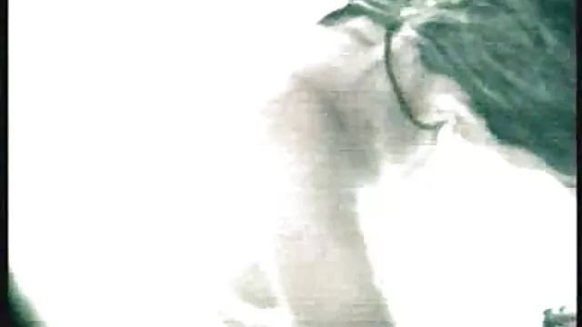 او آمد به فیلم سکسی فول اچ دیدار یک دختر که یک نقطه می دهد